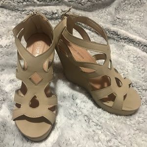 Tan wedges